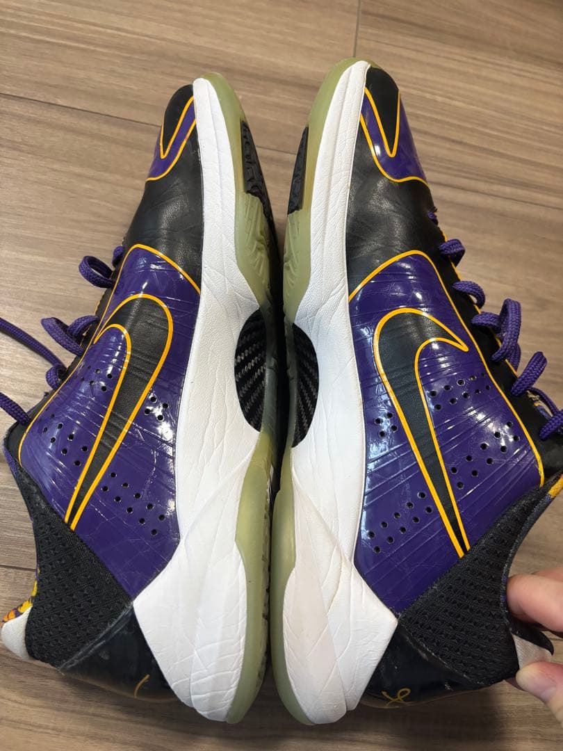 コービー・ブライアント バスケットシューズ 紫/黒