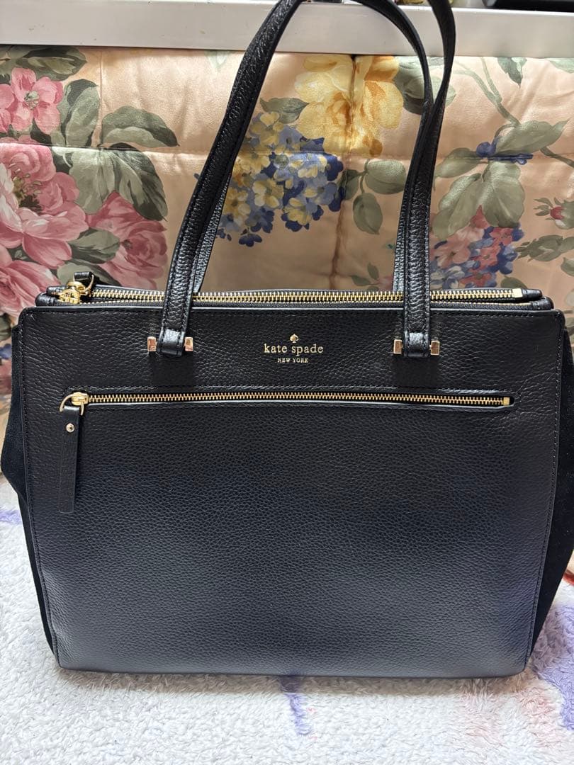 未使用品　kate spade 黒 レザー トートバッグ A4 大容量