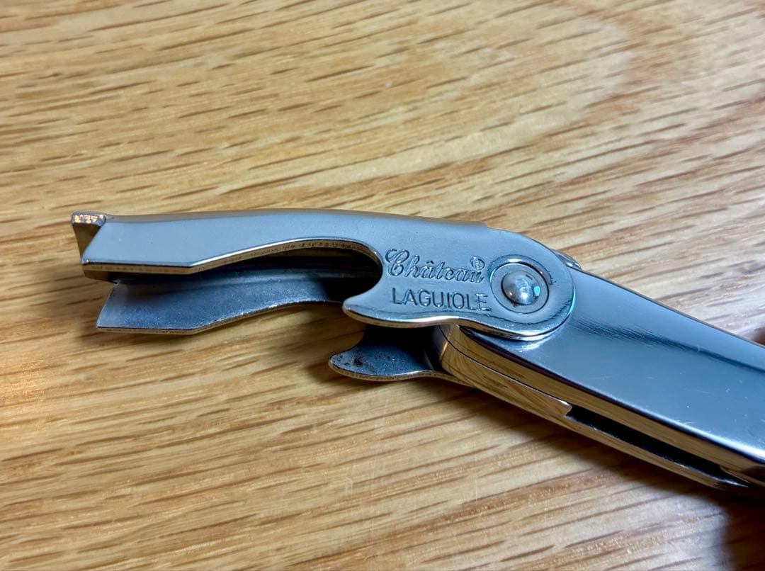 シャトーラギオール　ソムリエナイフ