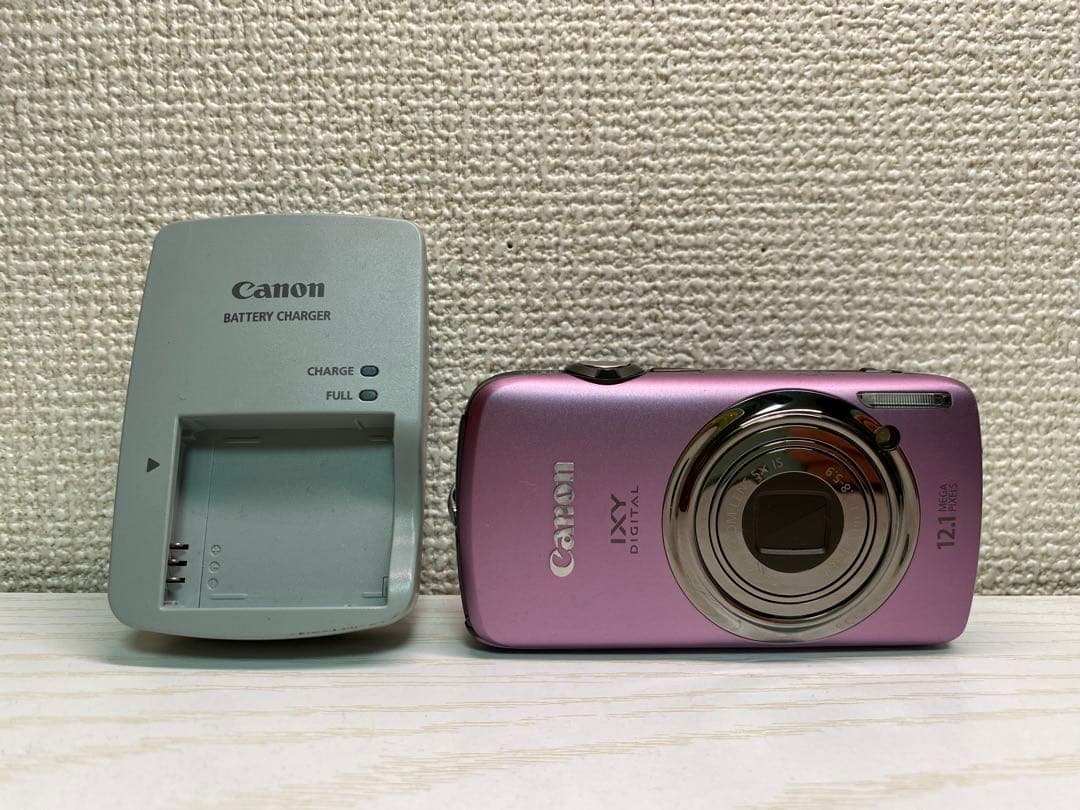 デジタルカメラCanon IXY Digital 930 IS