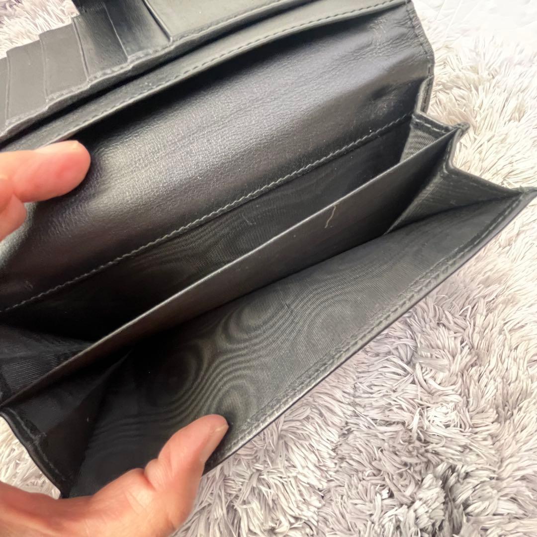 美品✨GUCCI シマ　ロゴ金具　Wホック ブラック　メンズ　長財布