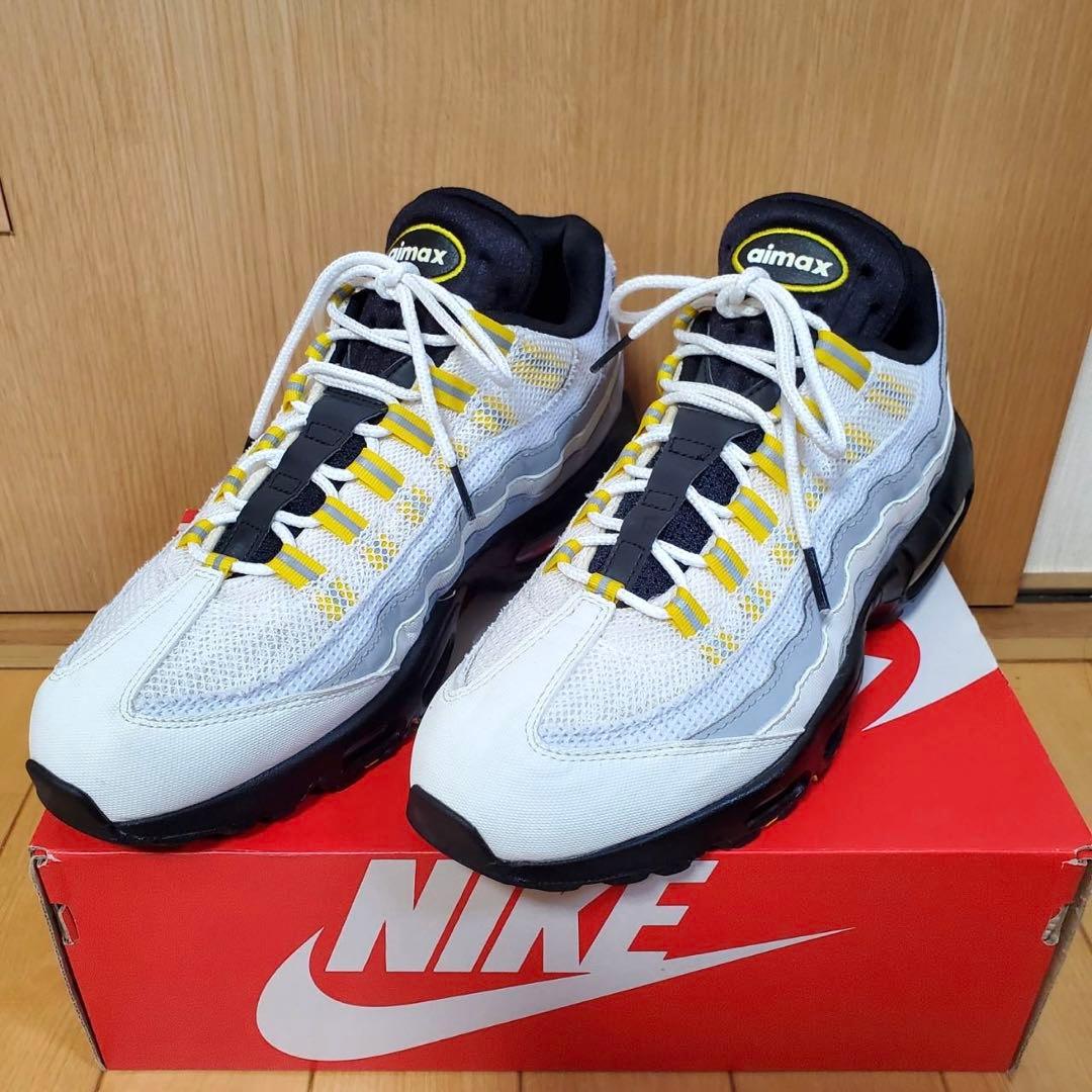 ナイキ エアマックス95 エッセンシャル DQ3982-100