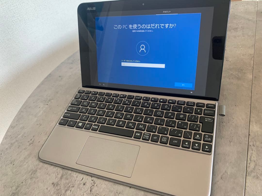 ASUS Windowsタブレット 本体