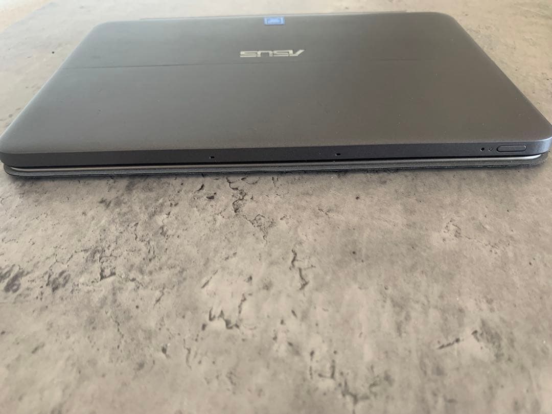 ASUS Windowsタブレット 本体