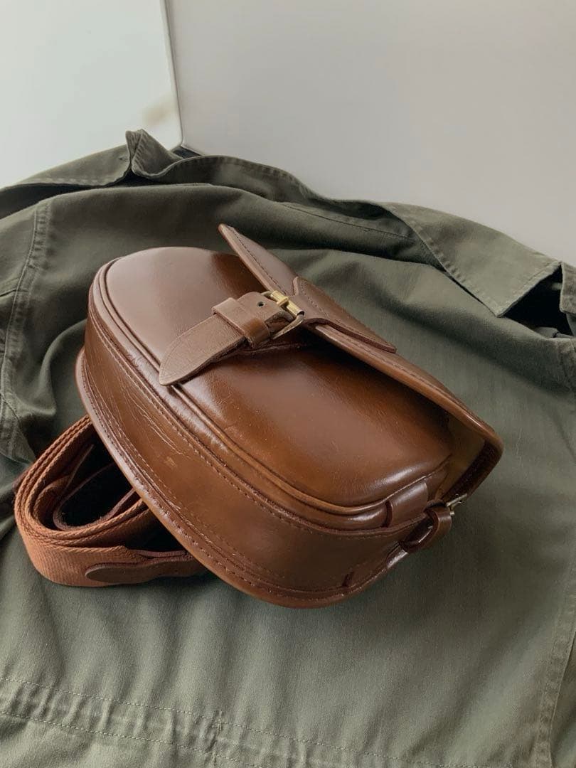 英国ミルナー 社製　本格的な本革カートリッジ(散弾/アモ)ショルダーバッグ