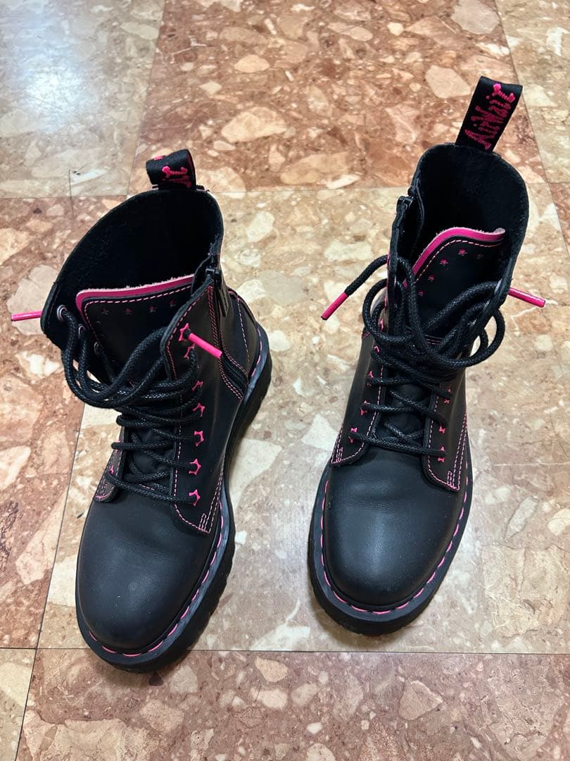 靴 Dr.Martens