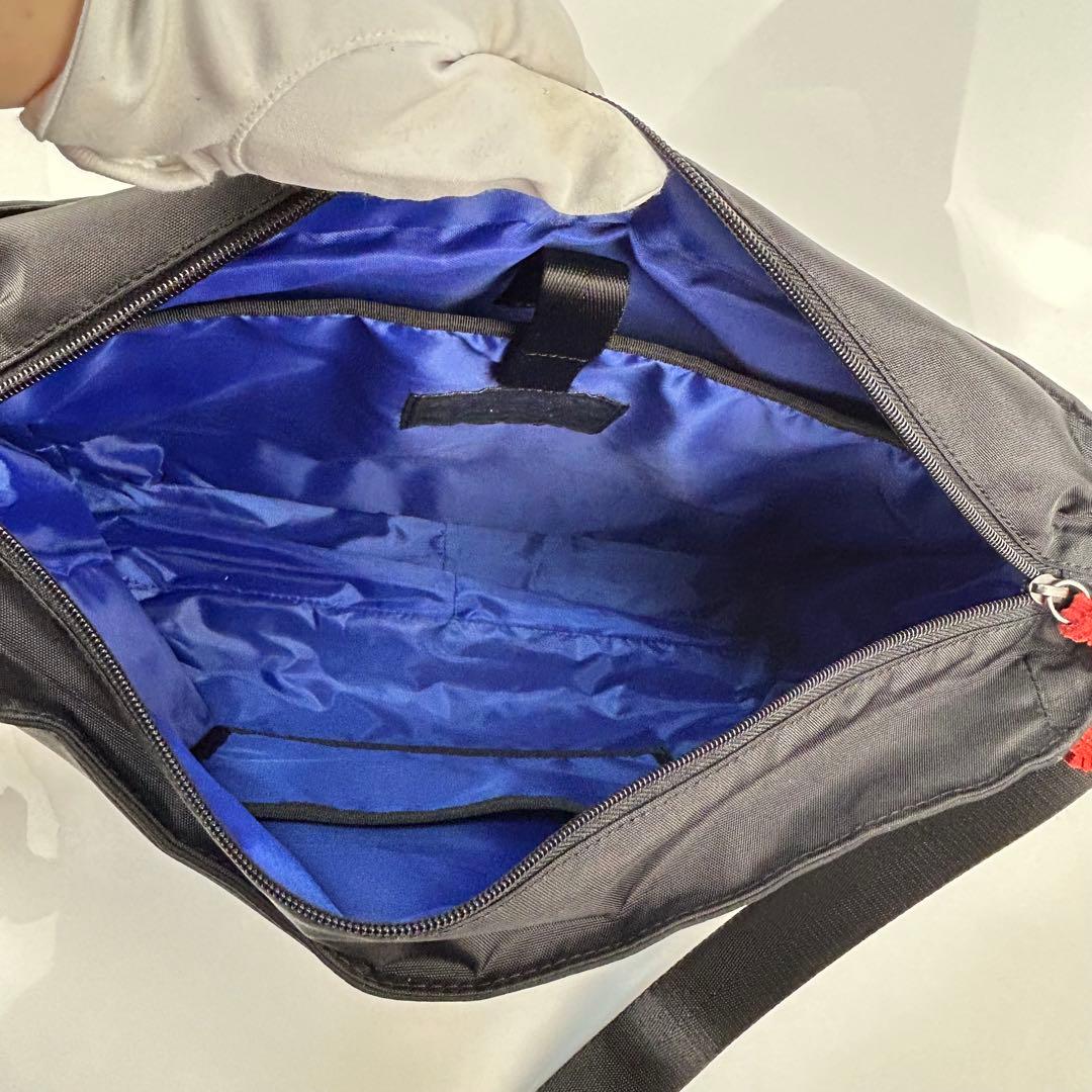 未使用級　DIESEL メッセンジャーバック　クロスボディー　A4収納　黒