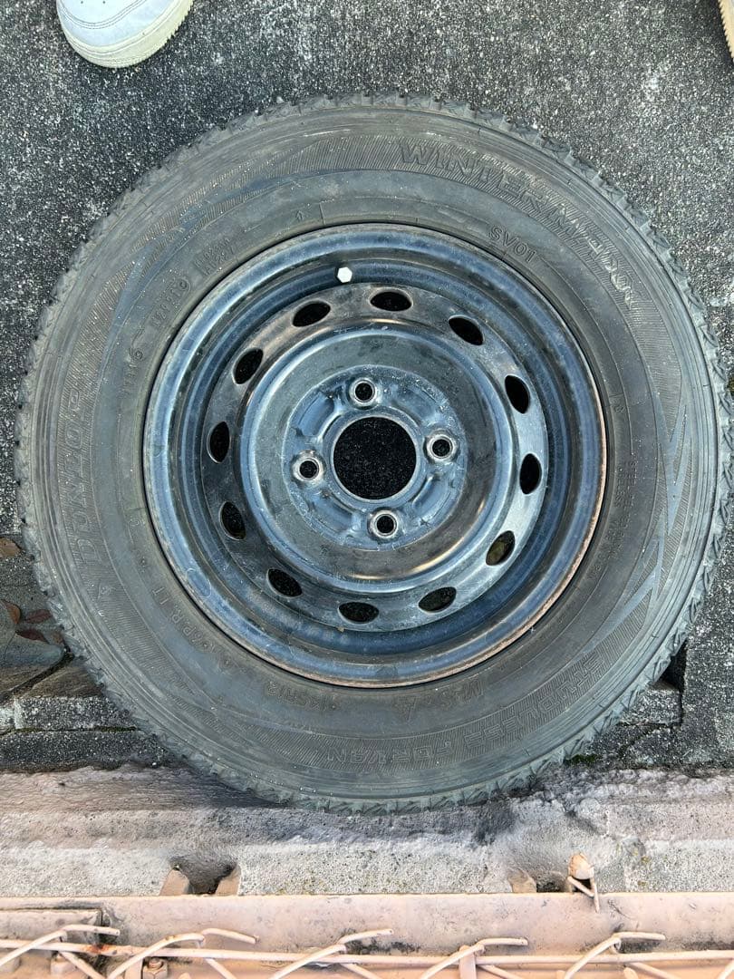 軽バン　軽自動車　12インチ スタッドレスタイヤ ホイールセット