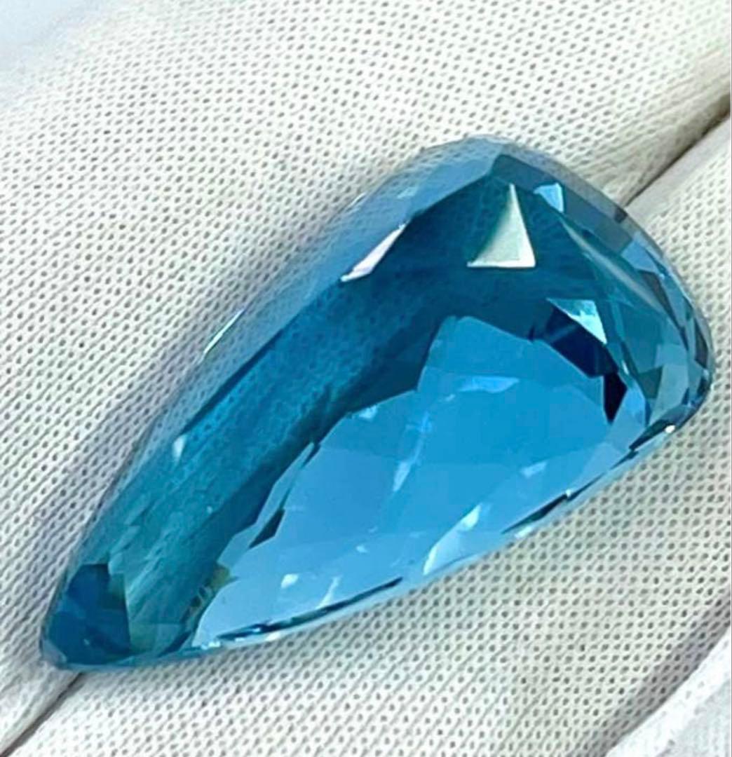 専用　宝石ルース　【希少な特大！最高品質ペアシェープ】天然ロンドンブルートパーズ