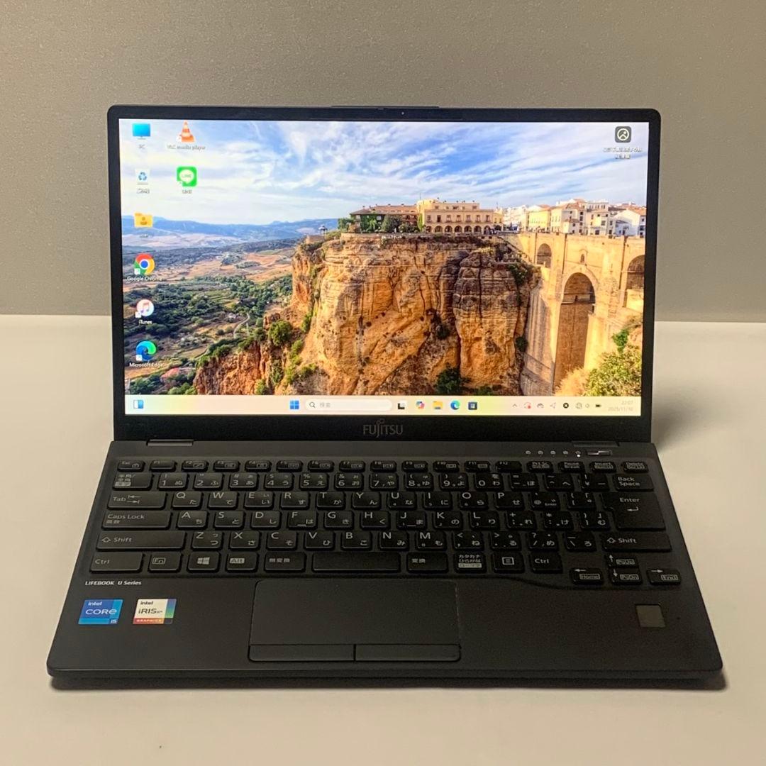 【美品】LIFEBOOK 11世代 メモリ8GB 軽量 パソコンPC