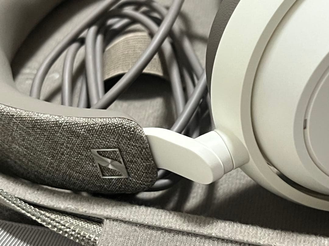 Sennheiser ワイヤレスヘッドホンMOMENTUM 4 Wireless