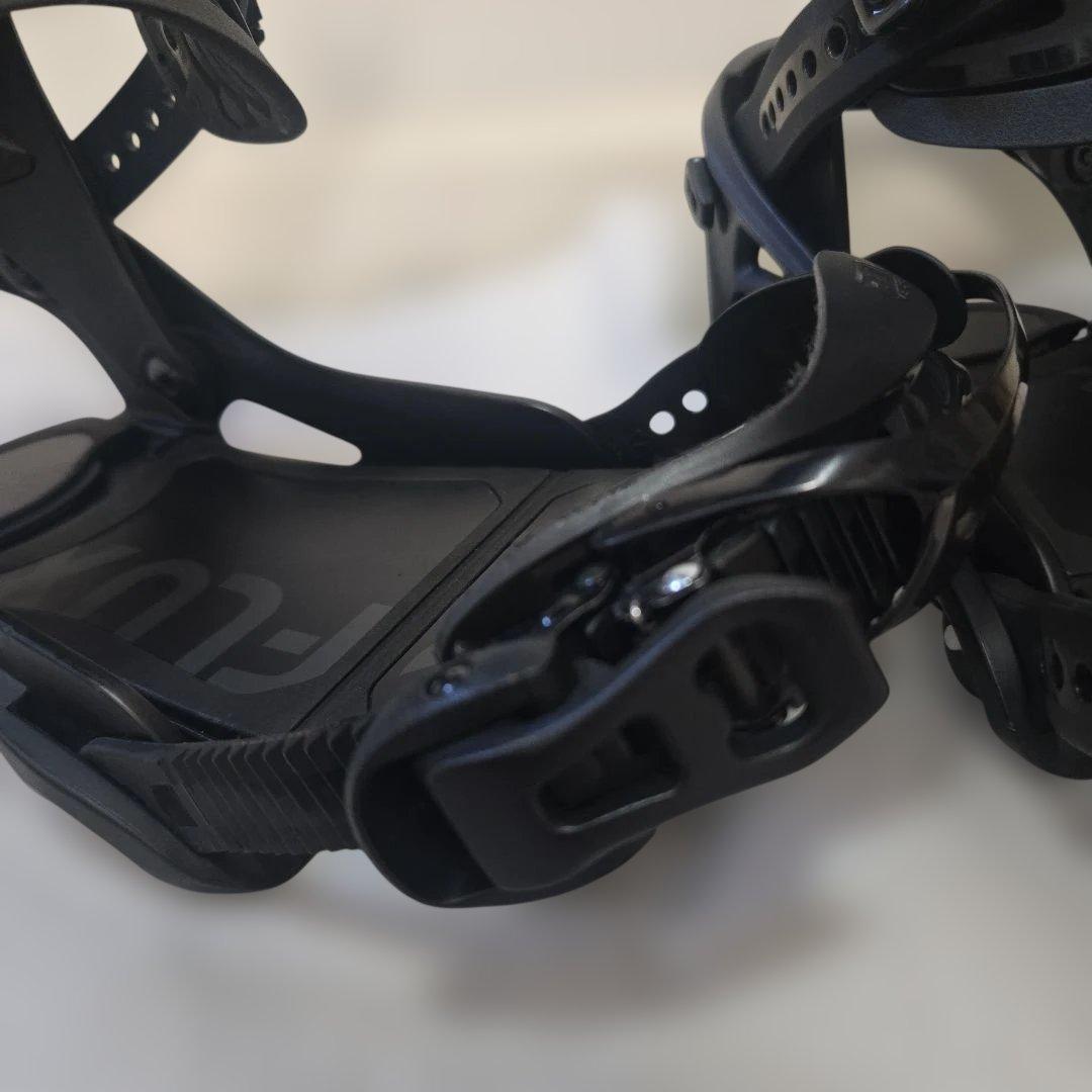 21-22 FLUX DS Mサイズ 25〜28cm