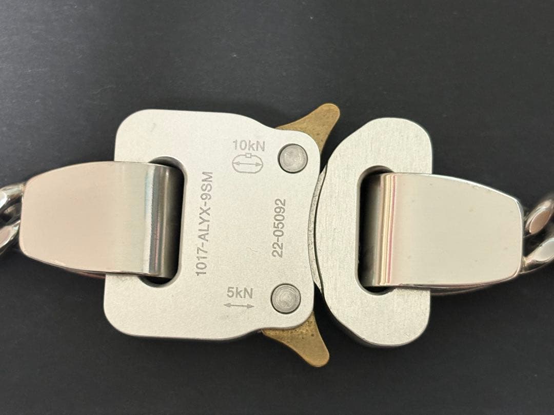 alyx ネックレス