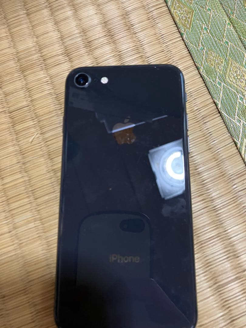 【ホームボタン✖️】iPhone 8 スペースグレイ 64 GB SIMフリー