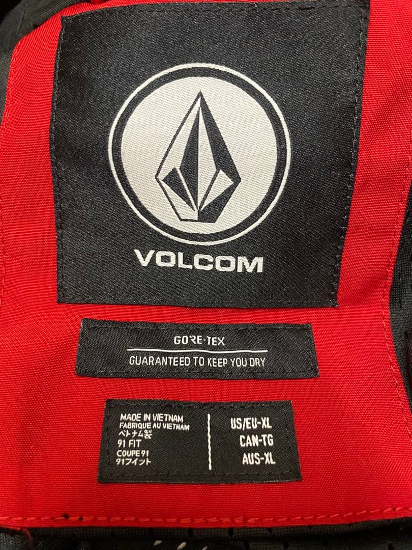 【超美品】VOLCOM GORE-TEX ウェア　レッド　XLサイズ　送料込み！