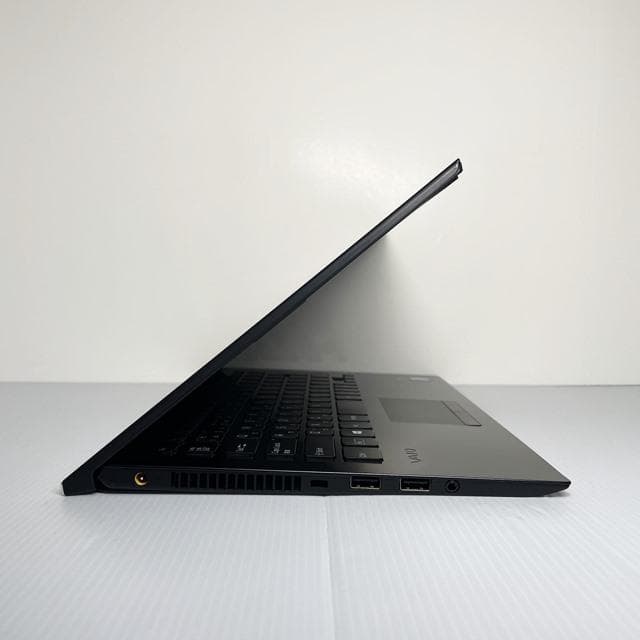 バッテリー9時間！軽量持運びモデル★Win11のVAIOPROPKノートパソコン