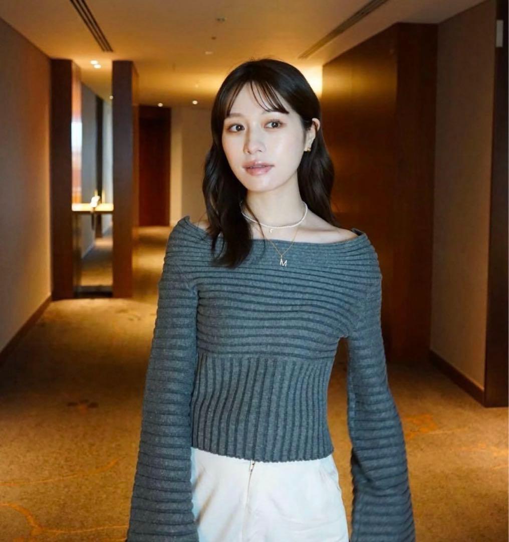 L'aube blanc Off Shoulder Panel Knit ニット