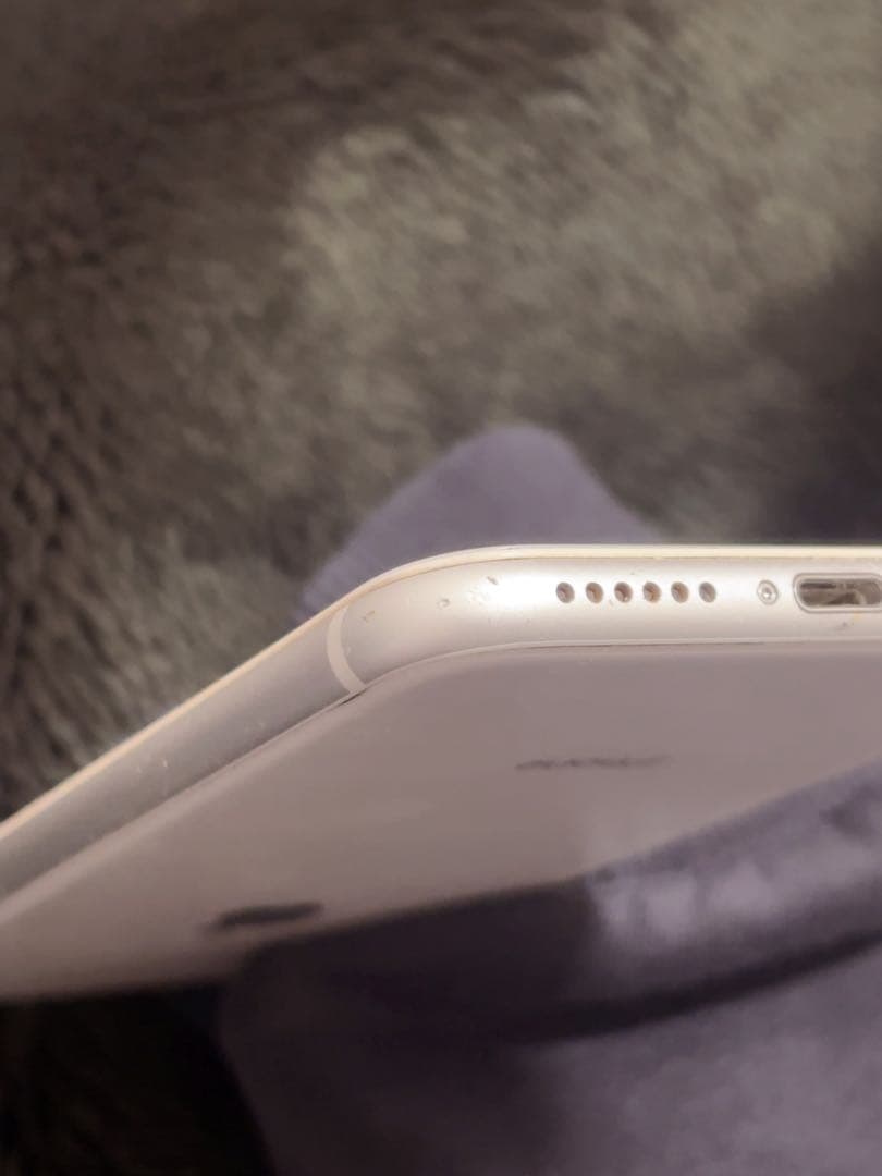 iPhone 8ホワイト 64GB