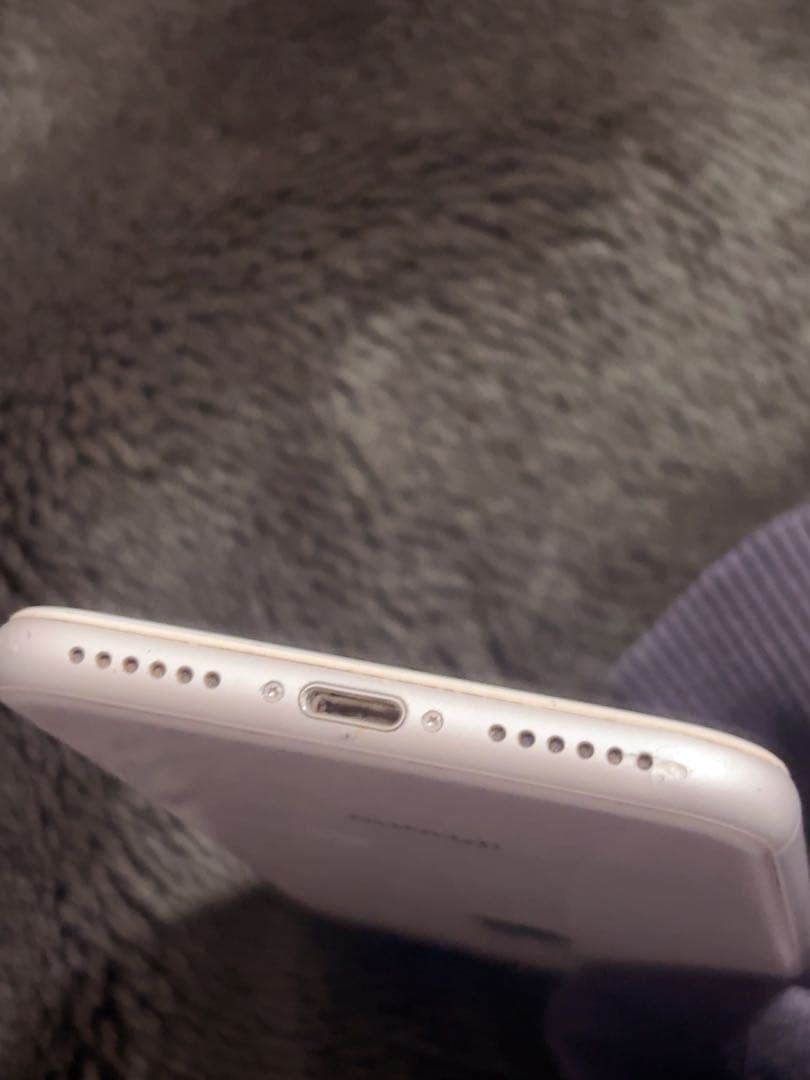 iPhone 8ホワイト 64GB