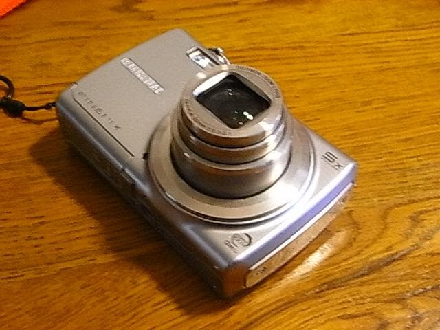 FUJIFILM FinePix F100 fd 動作品