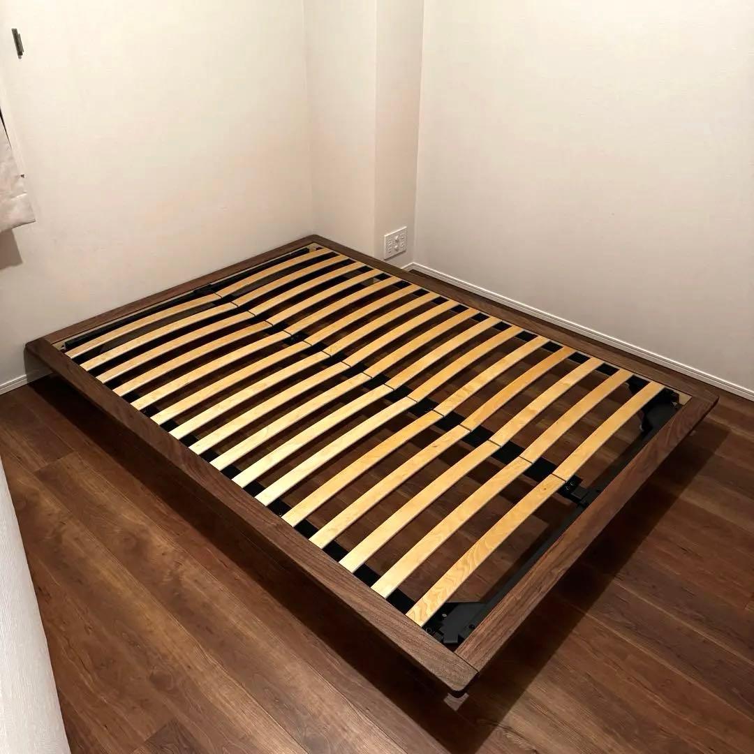 【リボん】無印良品ダブルベッドフレーム & エマスリープマットレス