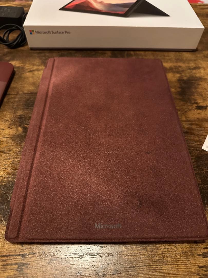 Microsoft Surface Pro7 本体