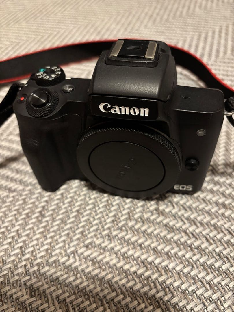 デジタルカメラ Canon EOS Kiss M