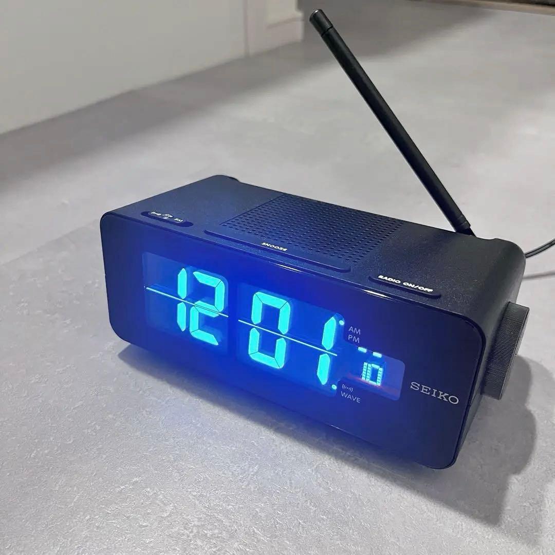 【最終値下】SEIKOワイドFM対応フリップ式デジタル時計　セイコー