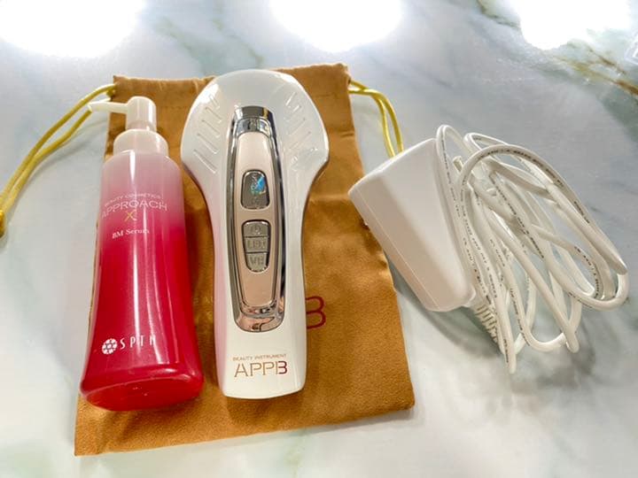 美顔器　アップビー　APPB SPTM