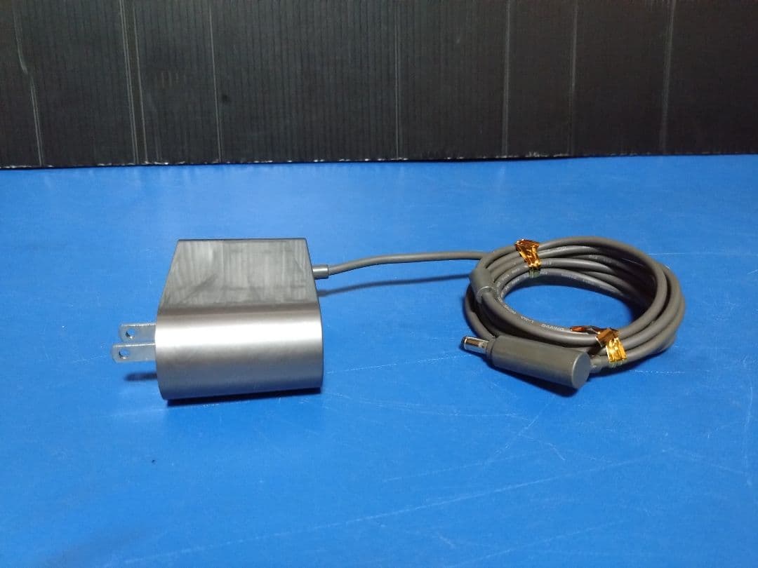 お勧め品！新品バッテリー！dyson V7 SV-11 コードレス クリーナー