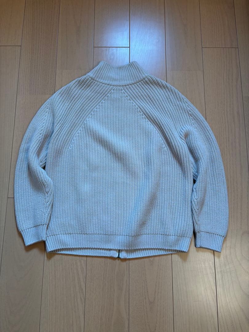 上杉柊平着用 BATONER ドライバーズニット 2 アイボリー