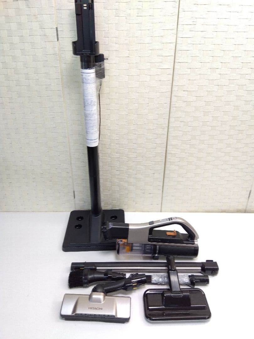 日立 コードレススティッククリーナー PV-BH900J 2022年製