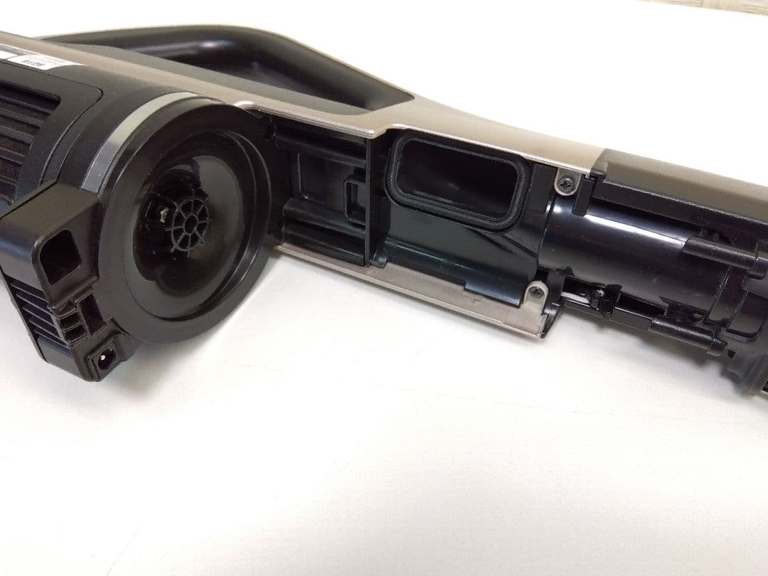 日立 コードレススティッククリーナー PV-BH900J 2022年製