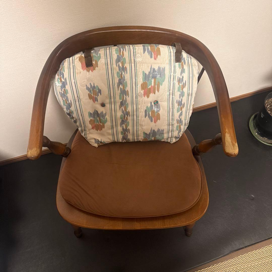 飛騨産業チェア　柄クッション付き