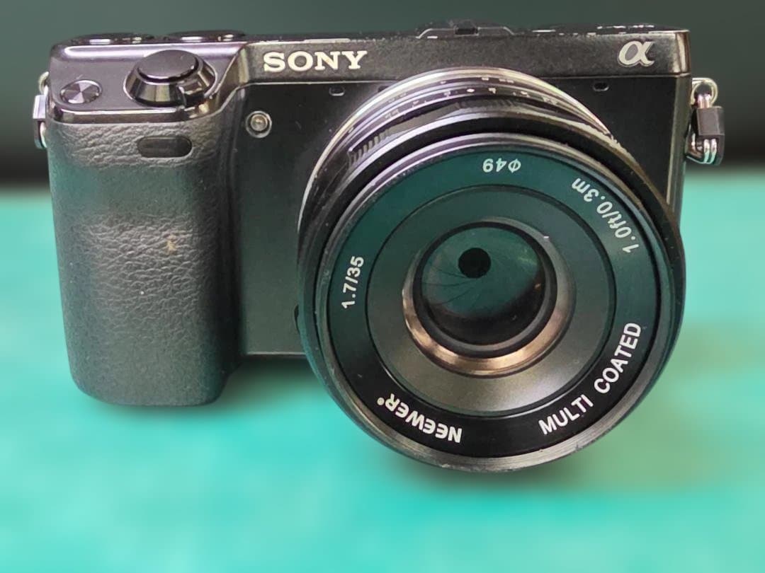 SONY NEX-7 + NEEWER 35mm F1.7 レンズ