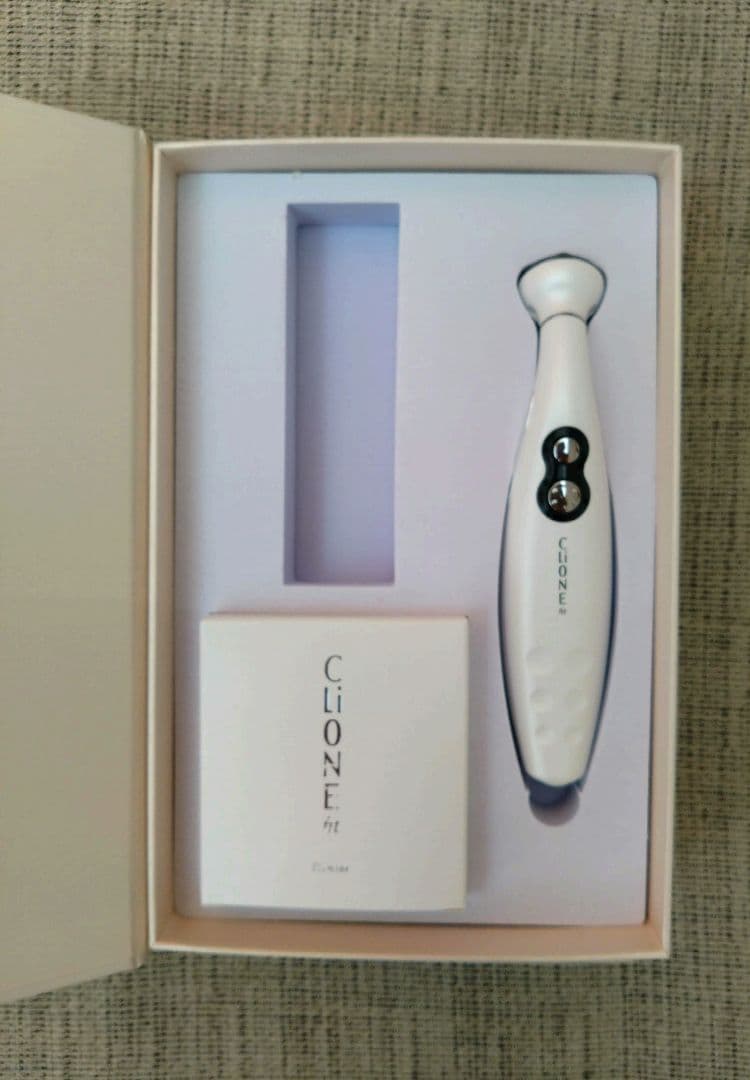 CLiONEfit クリオネフィット 箱あり シリアルナンバーあり 美顔器
