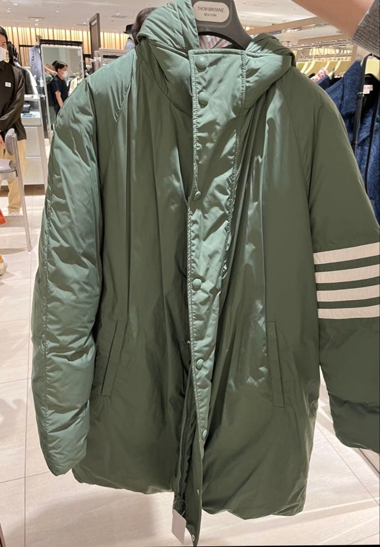 トムブラウンダウンコート