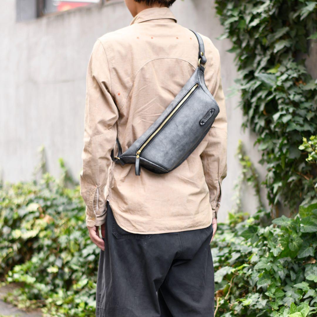 ヘルツ　アラスカ　ボディバッグ