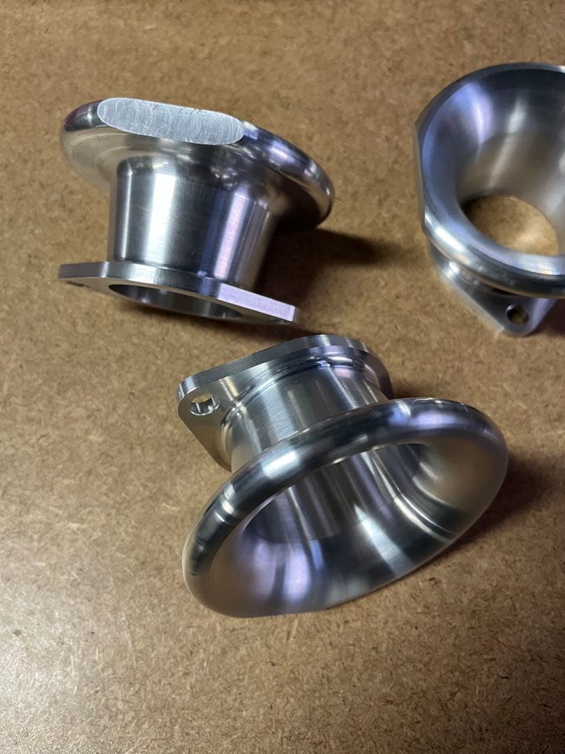 AE101用のファンネル。