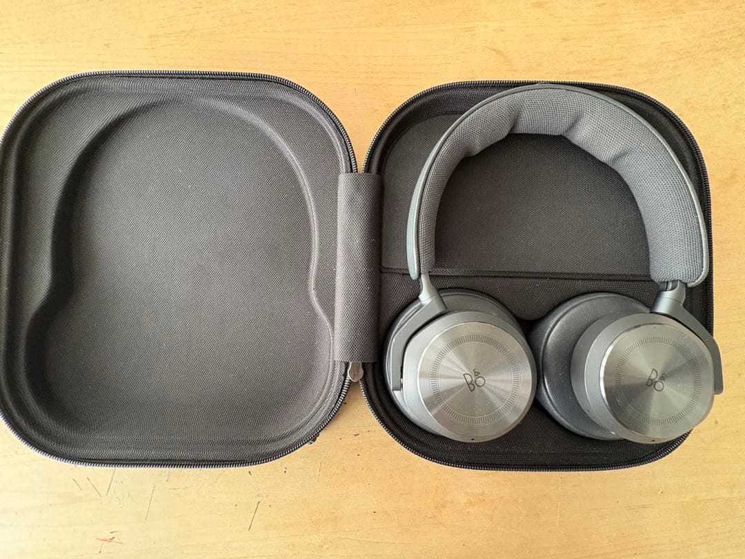 【不自由の女神】 Bang&Olufsenバング&オルフセン