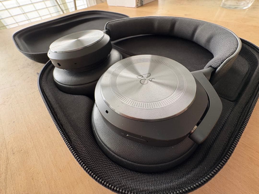 【不自由の女神】 Bang&Olufsenバング&オルフセン