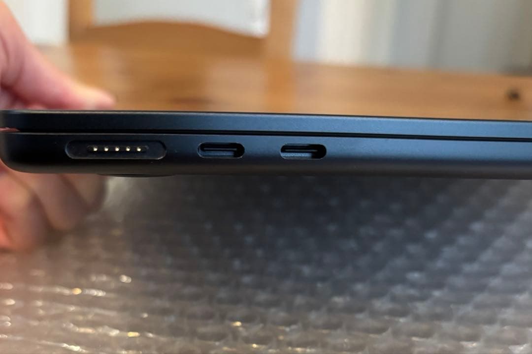 Apple MacBook Air （2022）M2