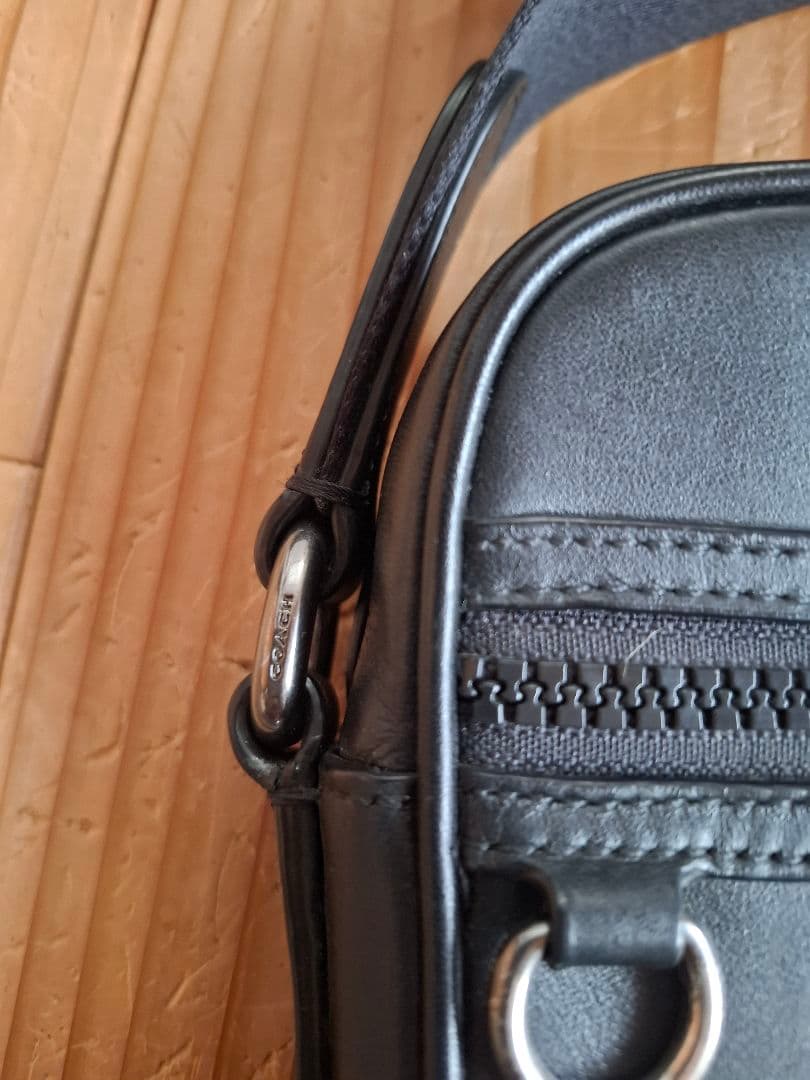 COACHテレインクロス ボディバッグ F72963 レザー 黒ショルダーバッグ