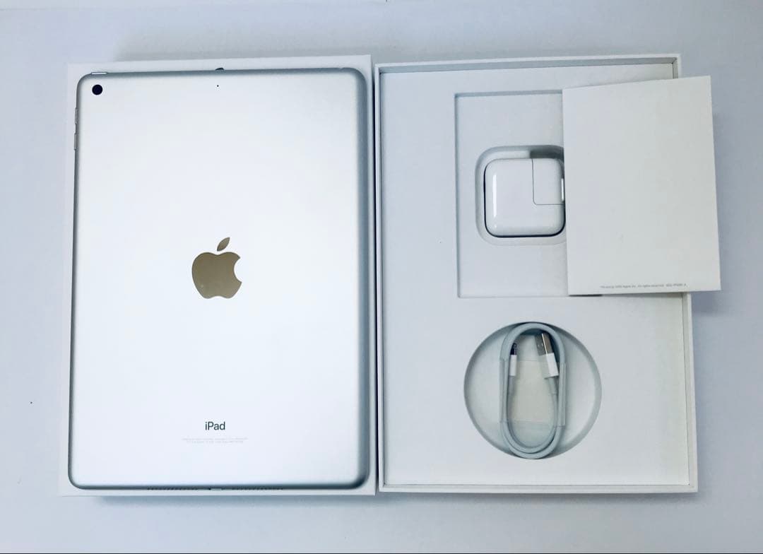 Apple iPad 第8世代 Wi-Fi 32GB【美品】