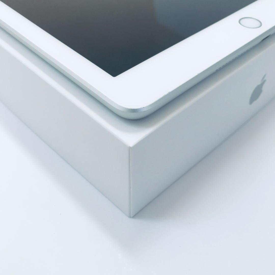 Apple iPad 第8世代 Wi-Fi 32GB【美品】