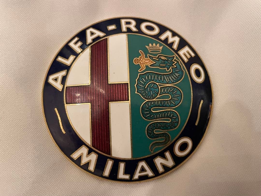 アルファロメオ　75mm 3m厚　七宝焼エンブレム　レア オシャレ