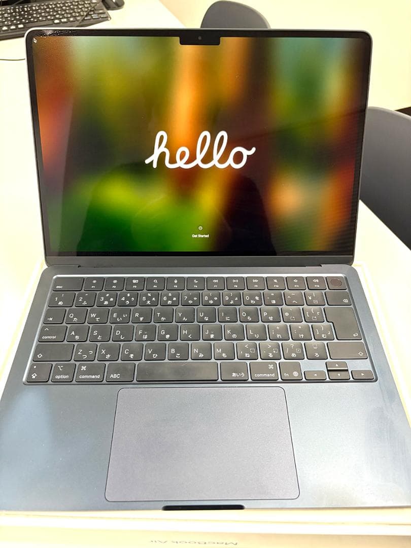 【中古】Apple MacBook Air MW133J/A