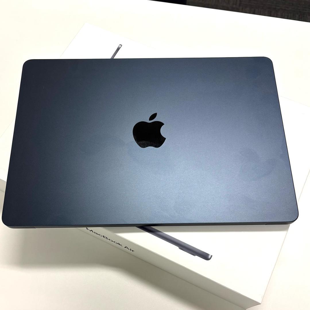 【中古】Apple MacBook Air MW133J/A