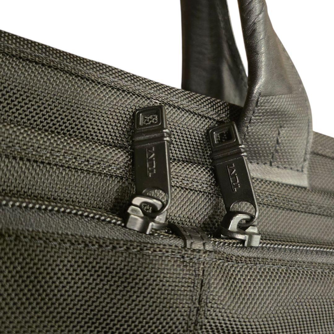 TUMI アルファ2 オーガナイザー ポートフォリオ ブリーフ ビジネスバッグ
