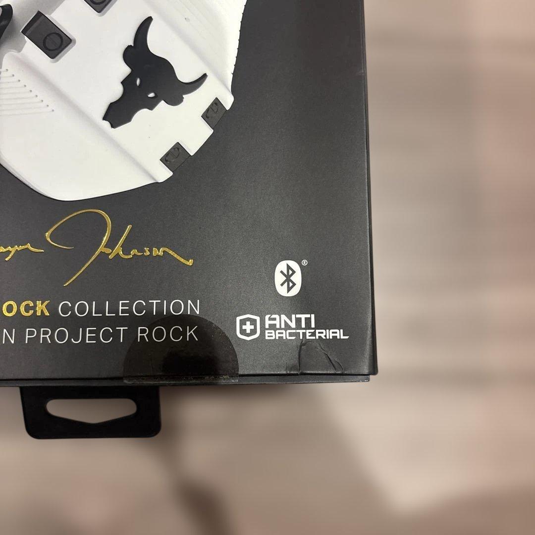 Under Armour Project Rock ワイヤレスヘッドホン